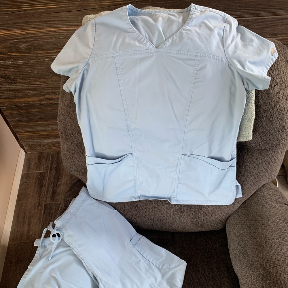 ButterSoft Scrubs Size M